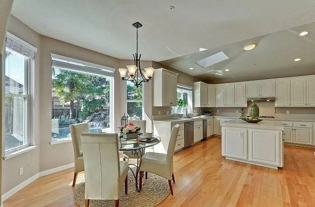 21141 Grenola Dr photo 1