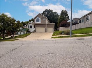 4304 S Shrank Ct, Independence, MO 64055