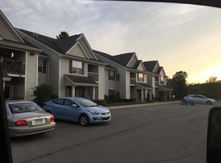 105 Worthington Place Dr #105, Leslie, MI 49251