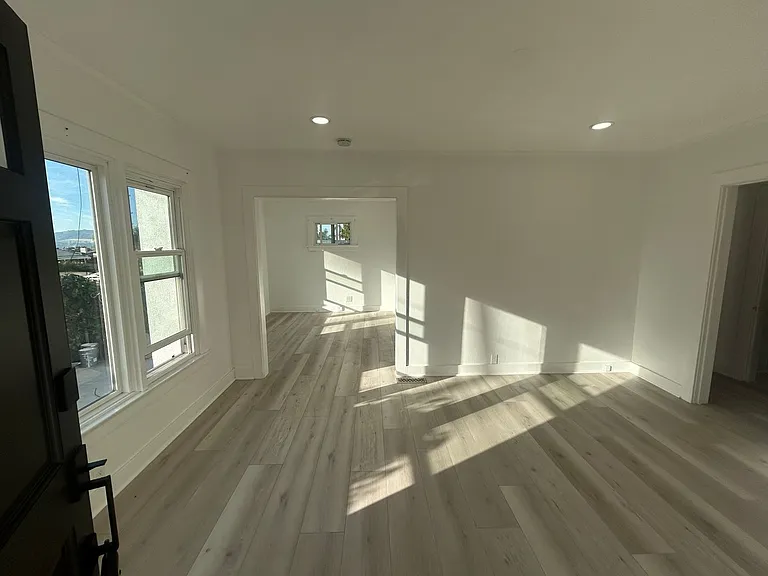 217 N Bel Aire Dr — Photo 16