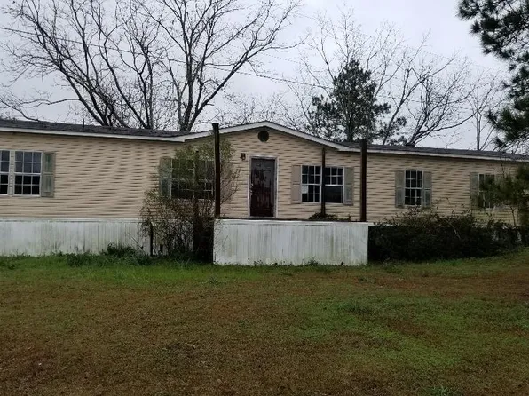 596 W Cook Rd, Taylor, AL 36301