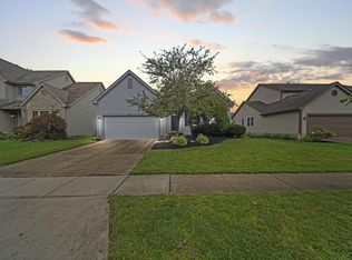 5924 Heritage Farms Dr, Hilliard, OH 43026