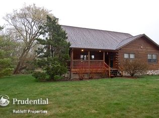 7304 S Solon Rd, Spring Grove, IL 60081