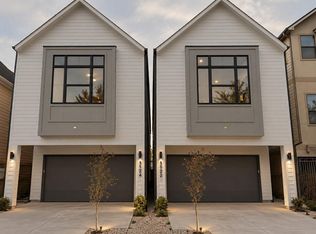 1122 Robbie St, Houston, TX 77009