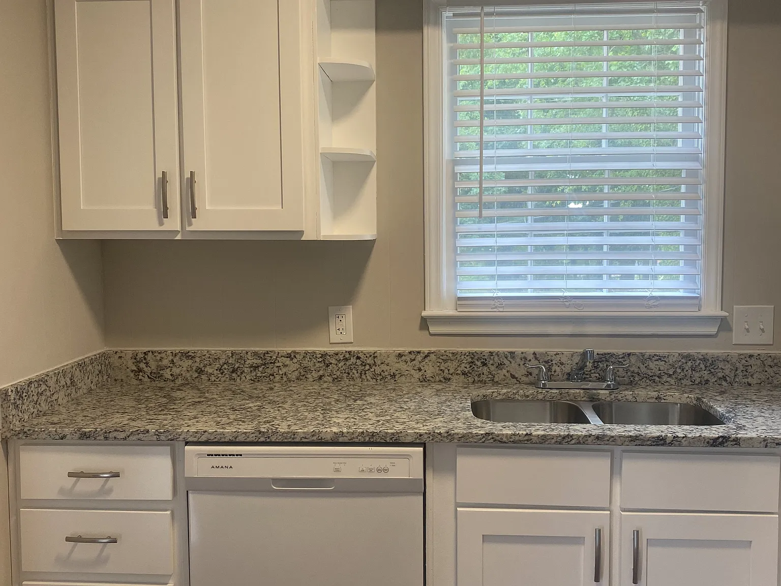 8938 University Drive - 8D — Photo 4