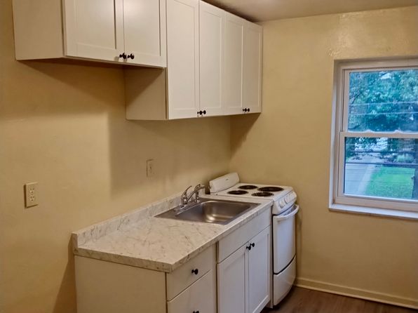 121 Mount Lebanon Blvd APT 9