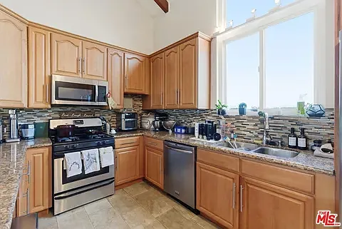 12438 Short Ave #3 — Photo 13