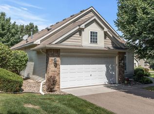 2631 Oak Ridge Trl, Woodbury, MN 55125