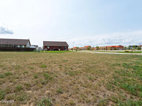 1117 Estes Ln, Gillette, WY 82716