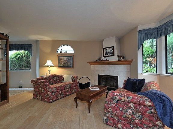 5th image of 2423 Diane Marie Way
