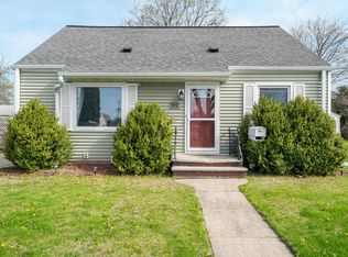 99 Foster Ct, Appleton, WI 54915