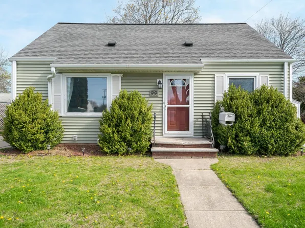 99 Foster Ct, Appleton, WI 54915