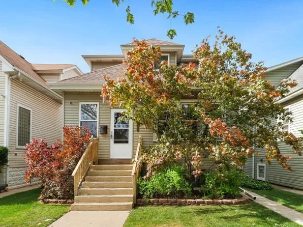 5940 W Leland Ave, Chicago, IL 60630