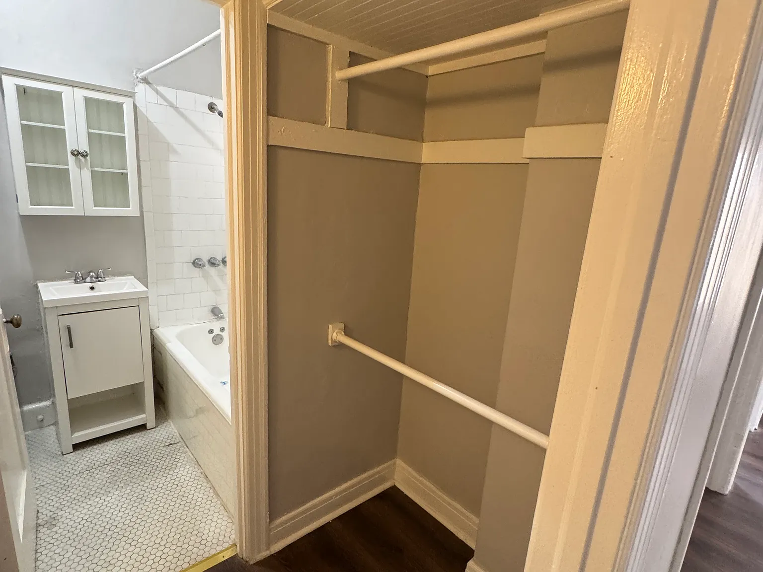 Studio, 400 sqft, $1,250 — Photo 1