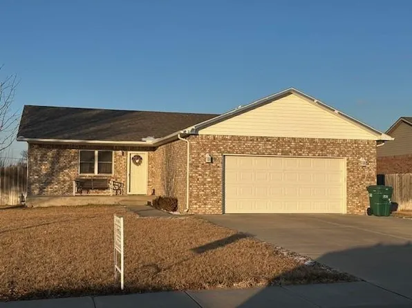 2311 Sierra Dr, Liberal, KS 67901