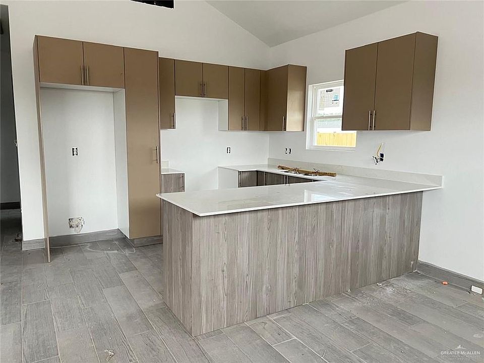 2nd image of 2708 Brownjay Rd #4