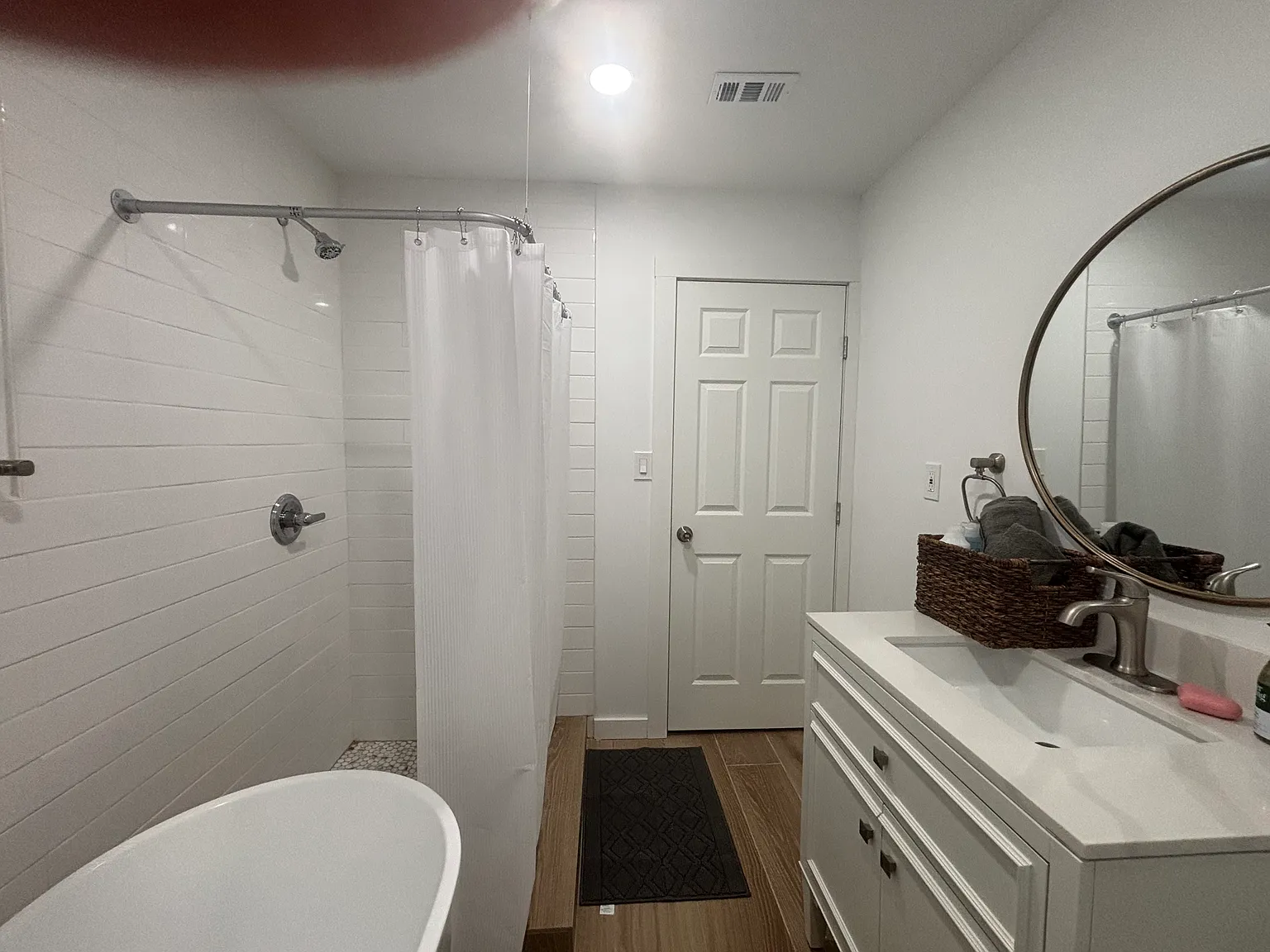 4 bed, 1700 sqft, $4,700 — Photo 2