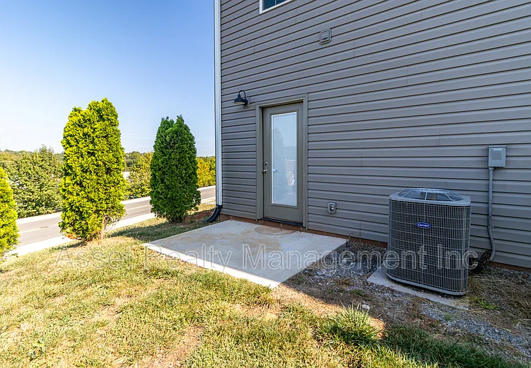 933 Warrior Hill Dr #1 — Photo 20