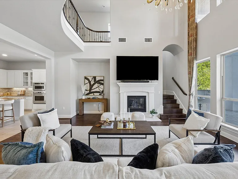 1600 Morning Moon Cir — Photo 4