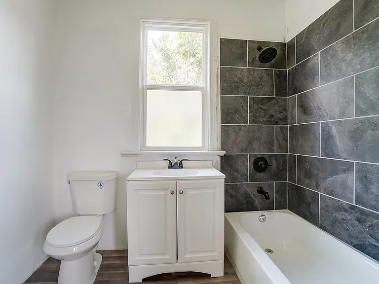 1768 Williams Ave — Photo 42