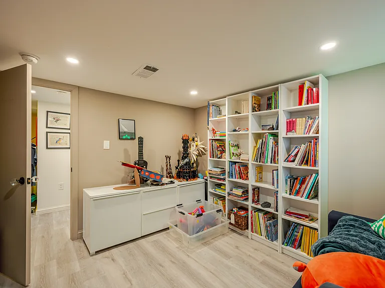 4612 Sedgwick St NW — Photo 44
