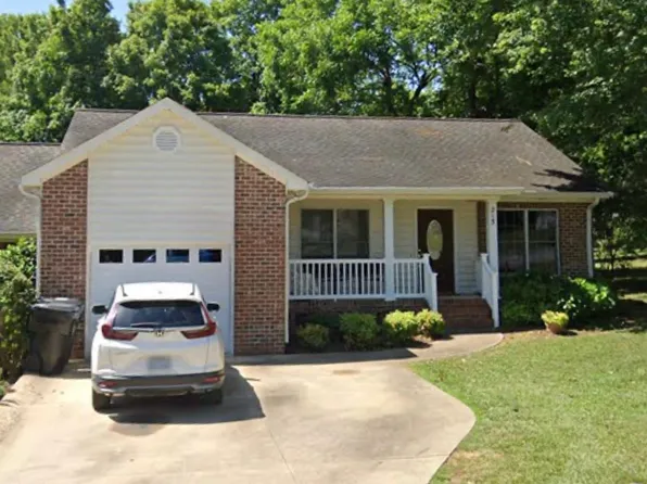 215 Laurel Hill Dr, Burlington, NC 27215