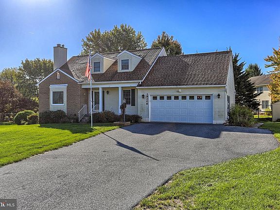 2nd image of 19206 Foxleigh Ct
