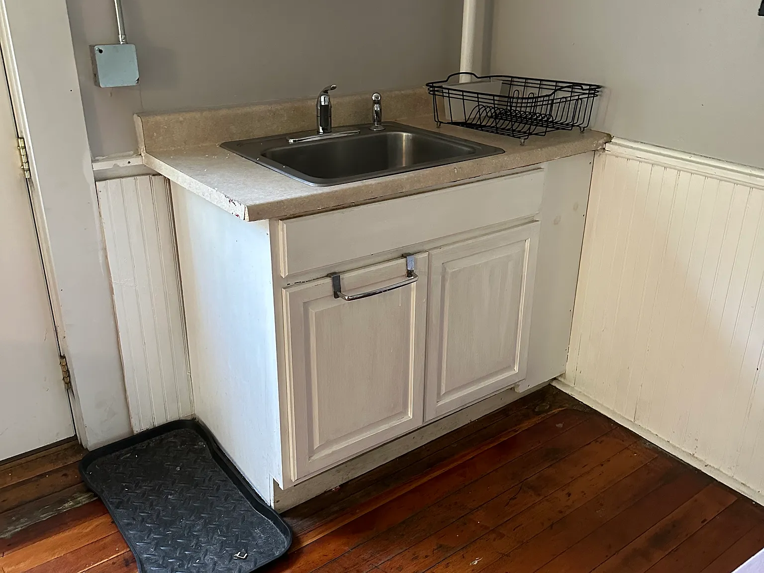4 bed, 1000 sqft, $4,000 — Photo 3
