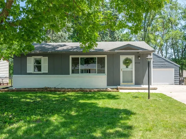 3709 E 39th Ct, Des Moines, IA 50317
