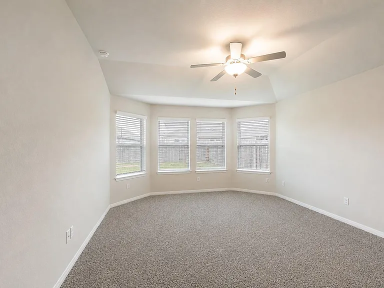 613 Wild Spur Ln — Photo 5