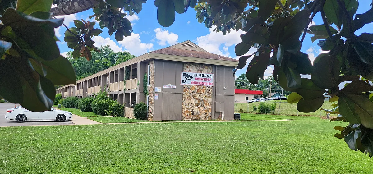 Building Photo - 3902 Cobb Rd SW #102J