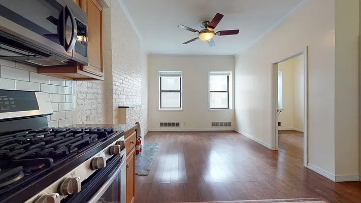 Rented by Bond New York | media 14