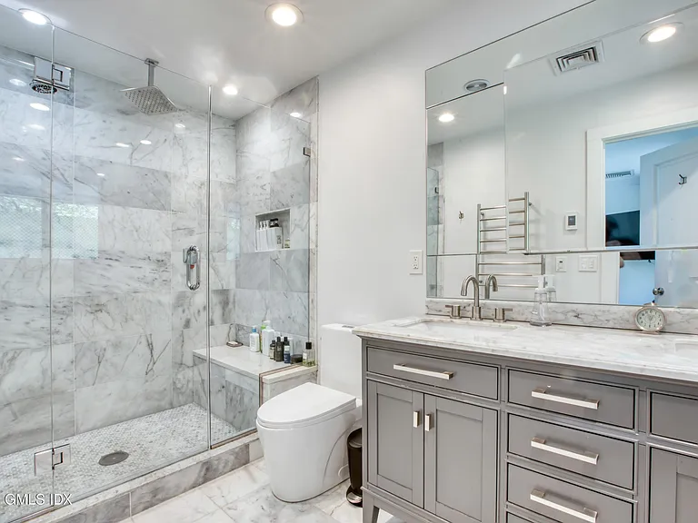 35 Dartmouth Rd — Photo 12
