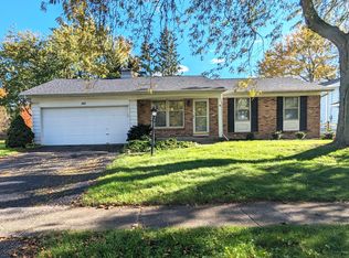 145 Birchcrest Dr, Perrysburg, OH 43551