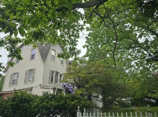 2 Webb Ct, Park Ridge, NJ 07656