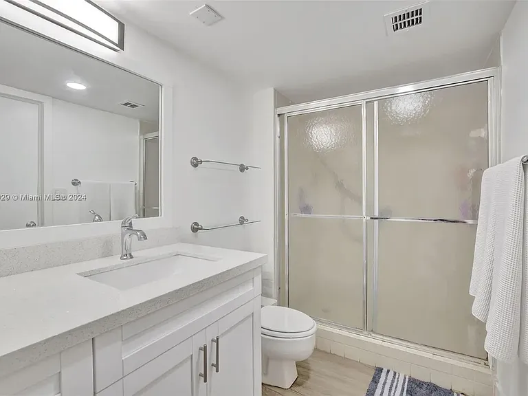 900 NE 195th St #217 — Photo 6