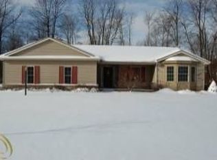 5050 Edward James Dr, Howell, MI 48843