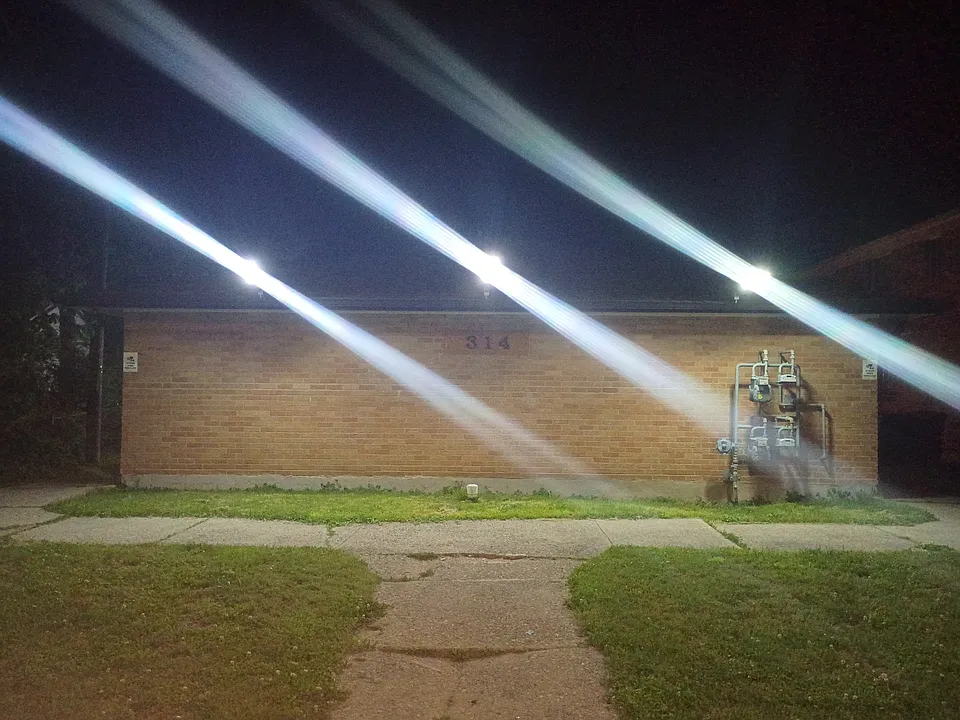 Building Photo 4