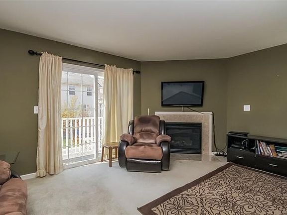 3rd image of 3017 Orinoco Ln