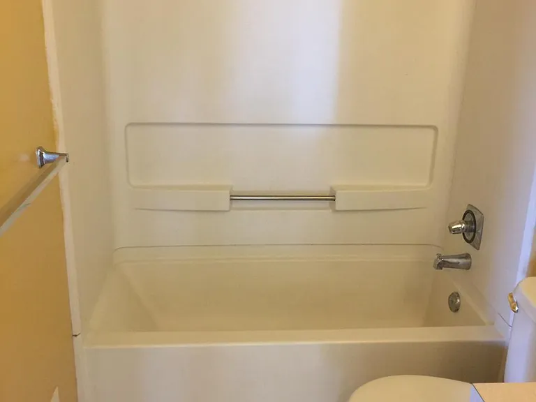 725 Gilbert Pl #808 — Photo 8