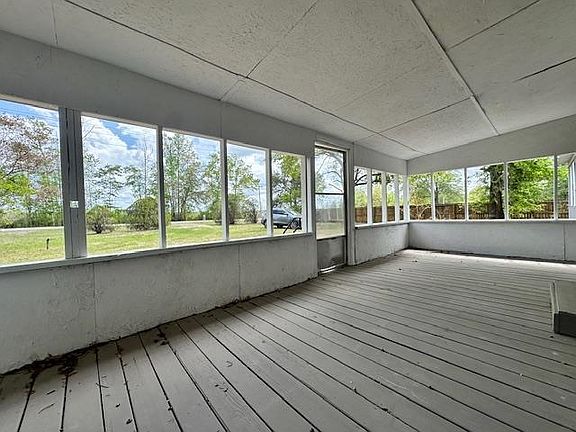 2nd image of 16437 NW County Road 12