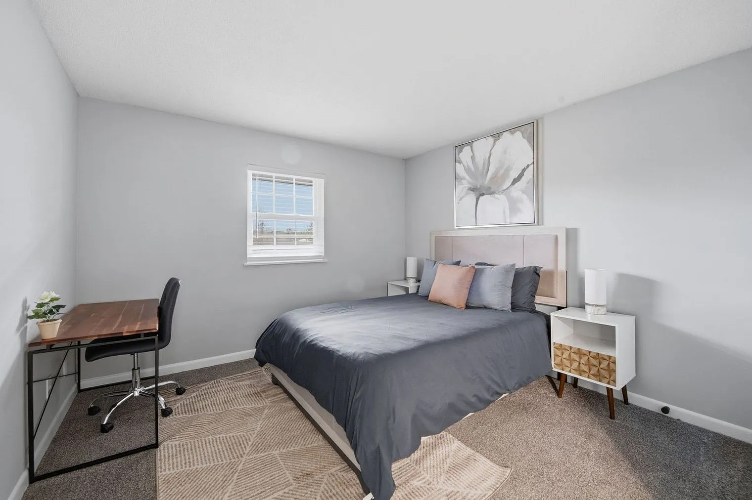 1 bed, 1.0 bath, 5349 sqft, $2,235 — Photo 4