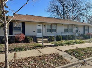 320/322 Queen Ave N, Minneapolis, MN 55405