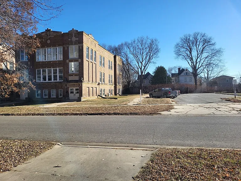 314 Randolph St — Photo 23