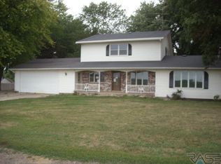515 N Oak St, Inwood, IA 51240