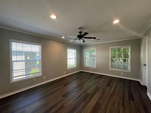 3rd image of 291 Buffalo Way #291