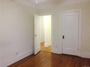 837 White Plains Rd APT 2R, Scarsdale, NY 10583