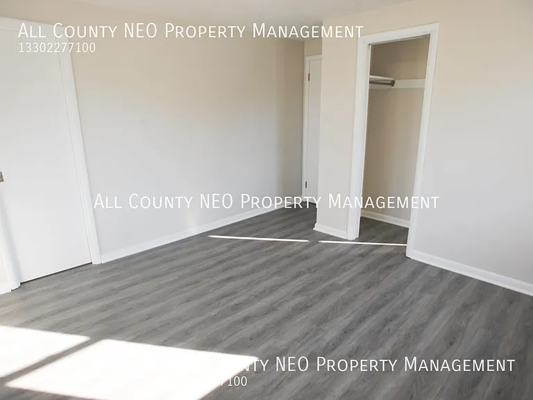 2114 Market Ave N #1 — Photo 9