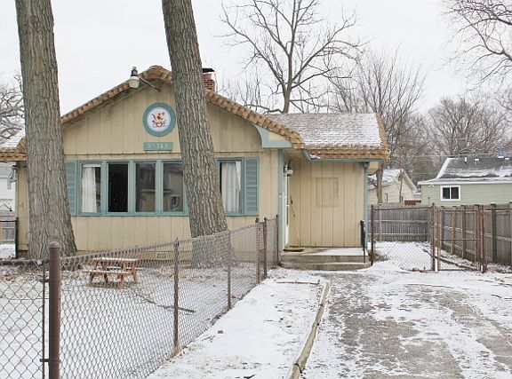2nd image of 33765 N Lake Shore Dr