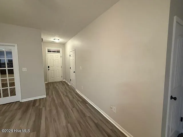 768 Keyes Dr — Photo 2